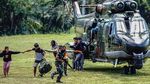 Detik-detik Evakuasi Korban Kebiadaban KKB di Pegunungan Bintang