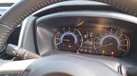 Eco Idle adalah sebuah teknologi yang dapat mematikan mesin secara otomatis saat mobil berhenti beberapa saat, tujuannya untuk meningkatkan efisiensi bahan bakar dan mengurangi polusi karena mesin tidak menyala saat tidak dibutuhkan. Teknologi ini diklaim bisa menghemat bahan bakar 5-10%. Foto: Luthfi Anshori/detikOto