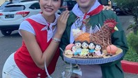 Walaupun dikenal dengan kontroversinya tetapi Lucinta Luna dekat dengan banyak rekan sesama artis. Salah satunya adalah presenter kondang, Ruben Onsu. Foto: Instagram/lucintaluna_manjalita