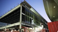 Tahun depan, penumpang naik turun pesawat melalui gate baru. (Bandara DFW)