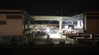 Empat gate baru memiliki luas total 7.400 meter persegi dan dinding kaca, lantai beton, atap beton, aspal dan fiberglass. (Bandara DFW)
