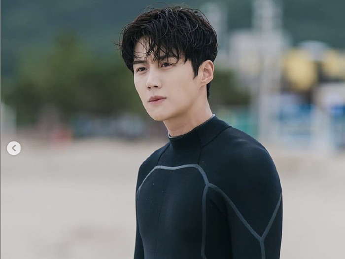 Kim Seon Ho minta maaf karena menyuruh mantan pacar aborsi. Foto: Dok. tvN Kim Seon Ho minta maaf karena menyuruh mantan pacar aborsi. Foto: Dok. tvN