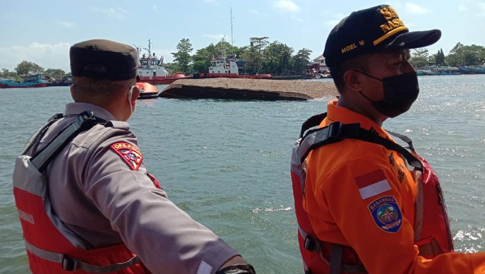 Kapal Pengayoman IV tenggelam di Cilacap