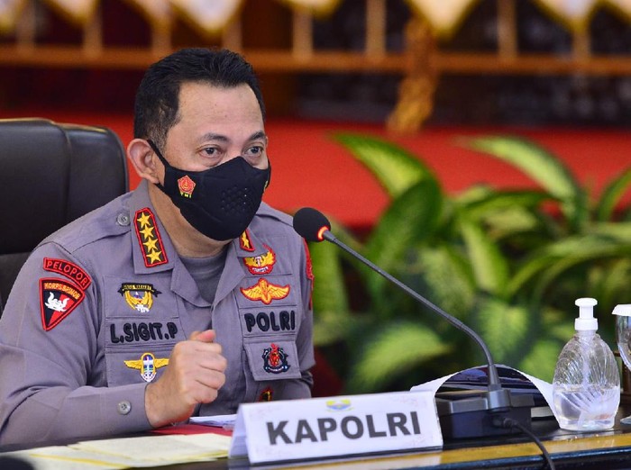 Kapolri Jenderal Listyo Sigit Prabowo memimpin rapat Forkopimda di Jambi