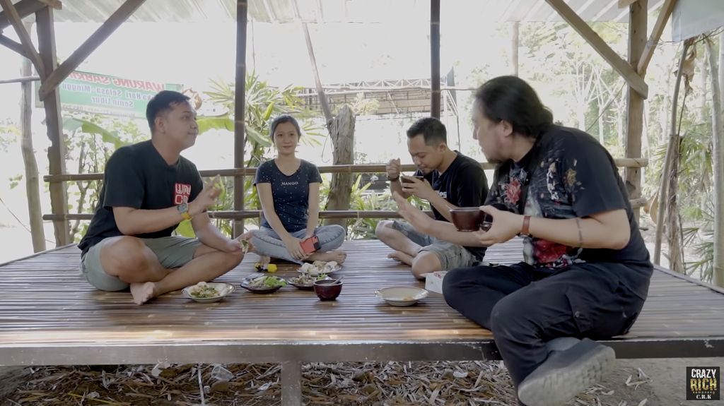 Kenalan Yuk! Ini Sabrina, Selebgram Manis Penjual Cendol di Kediri