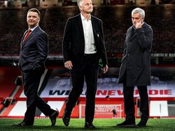 AS Roma Mengerikan, Mourinho Disanjung Netizen