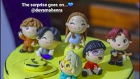 Kue ulang tahun Mikha Tambayong juga dihiasi dengan figure personel BTS. Foto: dok. Instagram Mikha Tambayong