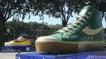 Wih! Ada Sepatu Raksasa di Taman Jakarta