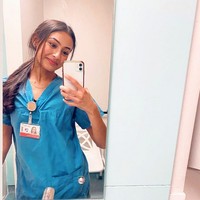 Bicara soal karier, Priya mengaku sangat bersemangat untuk bisa segera lulus dari sekolah kedokteran dan menjadi ahli bedah plastik ortopedi. Foto: dok. Instagram