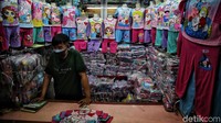 Menurut keterangan pengelola saat ini geliat ekonomi di kawasan itu berangsur pulih. Hal itu terlihat kawasan pasar yang mulai kembali ramai.