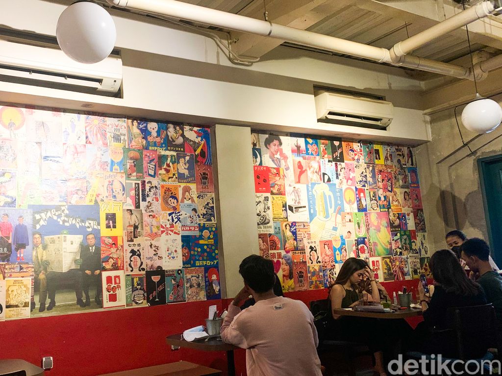 RARA Ramen & Bar sajikan dry ramen enak yang mulur gurih