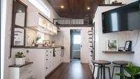 Rumah minimalis di Quebec, Kanada ini tampak sederhana, bersih dengan dominan warna putih. Setiap titik ruangan memiliki fungsi.