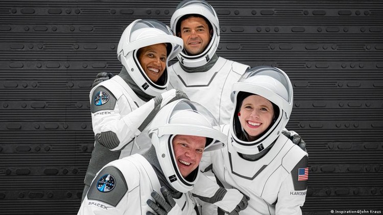 SpaceX Inspiration4: Era Misi Luar Angkasa Warga Sipil Dimulai SpaceX Inspiration4: Era Misi Luar Angkasa Warga Sipil Dimulai