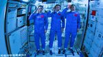 Usai Jelajah Luar Angkasa, 3 Astronaut China Kembali ke Bumi