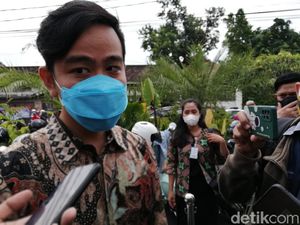 Gibran Dapat Gelar Kanjeng Pangeran dari Keraton Kasunanan Surakarta
