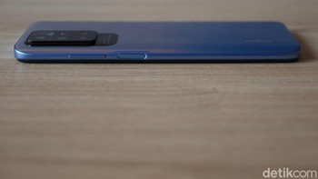 Redmi 10 menjadi smartphone Redmi pertama yang menghadirkan kamera utama 50MP. Foto: detikINET/Anggoro Suryo Jati