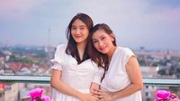 Sebagai ibu, Baby Margaretha mengingatkan soal pergaulan kepada anaknya yang sudah remaja. Foto: Instagram