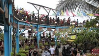 Tempat wisata ini buka dengan menerapkan protokol kesehatan. Pengunjung wajib memakai masker di lokasi tempat wisata tersebut.