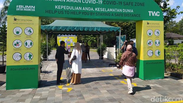 Hari Pertama Uji Coba Pembukaan Candi Borobudur Banyak Dijumpai Hambatan
