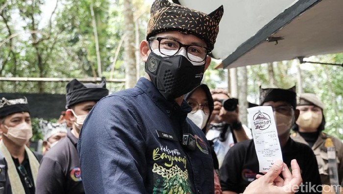 Ke Desa Wisata, Menteri Sandi Yakin Wisata Banyuwangi Bangkit Ke Desa Wisata, Menteri Sandi Yakin Wisata Banyuwangi Bangkit