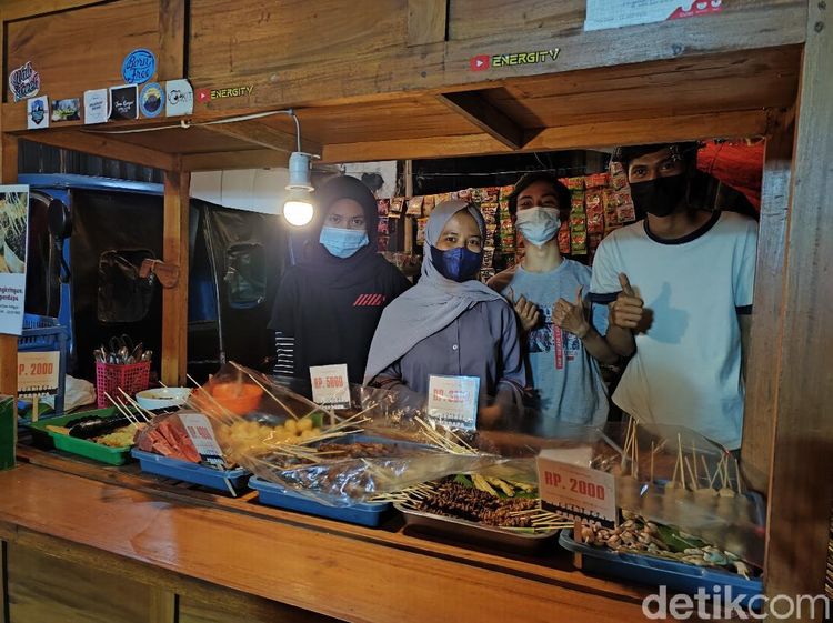 Dikelola Anak Muda, Angkringan Perdapa Punya Menu Komplet