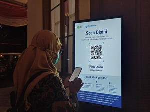 Luhut Mau PeduliLindungi Jadi Alat Bayar, Pengamat: Kurang Nyambung!