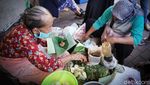 Mbah Satinem, Legenda Pembuat Kue Lupis dari Yogya