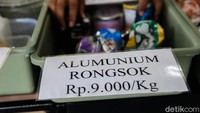 Pilah sampah dari rumah adalah bagian penting dalam mata rantai ekonomi sirkular untuk meningkatkan tingkat pengumpulan (collection rate), dan kualitas hasil pengumpulan.