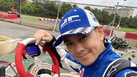 Potret terkini ketika tengah beraktivitas sebagai pembalap.  Foto: @jimmylin/ Instagram