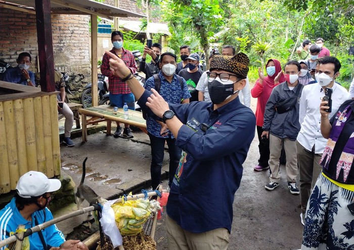Sandiaga Uno Datang ke Destinasi Wisata di Banyuwangi