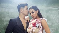 Bersama sang kekasih, Erick Iskandar, Vanessa terlihat sangat menawan dengan body suit dan aksen bunga-bunga. Dok. Instagram/fdphotography90