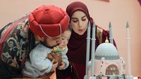 Irish Bella dan Ammar Zoni menggelar syukuran ulang tahun sang anak di kawasan Puncak, Jawa Barat, kemarin. Foto: dok. Pribadi Ammar Zoni dan Irish Bella