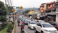 Kasat Lantas Polres Bogor Dicky Anggi Pranata menyebut belum bisa memastikan sampai kapan oneway arah Jakarta akan diberlakukan hari ini. Menurutnya, lalulintas akan kembali normal jika volume kendaraan di kawasan Puncak mulai landai. 