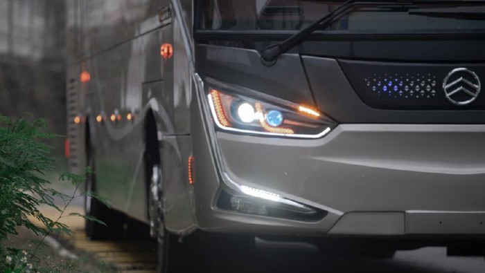 Bus single glass Laksana Legacy SR2 Panorama yang akan digunakan PO SAN Bus single glass Laksana Legacy SR2 Panorama yang akan digunakan PO SAN