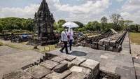 Taman wisata Candi Prambanan di Sleman, Yogyakarta mulai dibuka secara terbatas pada Sabtu (18/9/2021) kemarin untuk uji coba menggunakan aplikasi Peduli Lindungi.