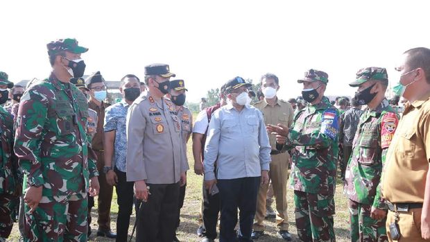 Forkopimda NTB gelar apel gabungan untuk motivasi vaksinator di Praya, Lombok Tengah, NTB