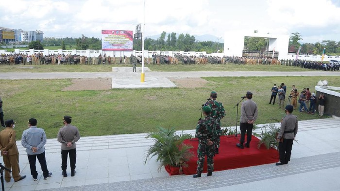 Forkopimda NTB gelar apel gabungan untuk motivasi vaksinator di Praya, Lombok Tengah, NTB