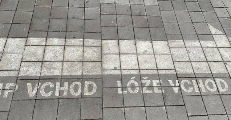 fotoinet membingungkan pikiran dan mata