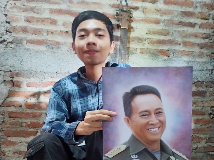 Inspiratif! Kakak Beradik Difabel di Semarang Ini Mandiri Berkat Lukis