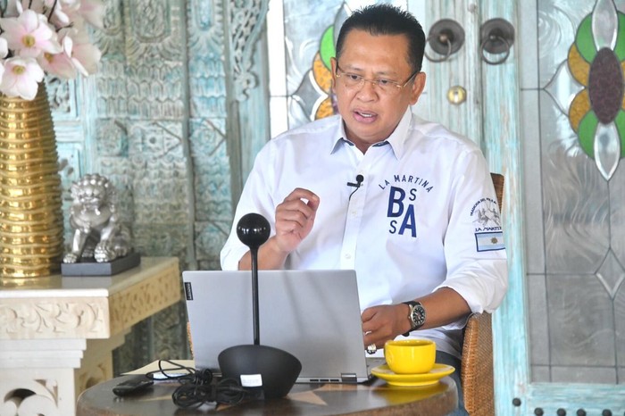 Bamsoet bicara soal demokrasi bertanggung jawab.