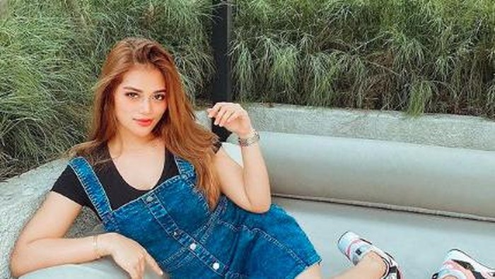 Mahesa Putri dilabrak