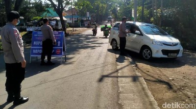 Polisi Terapkan Ganjil Genap di Wisata Cipanas