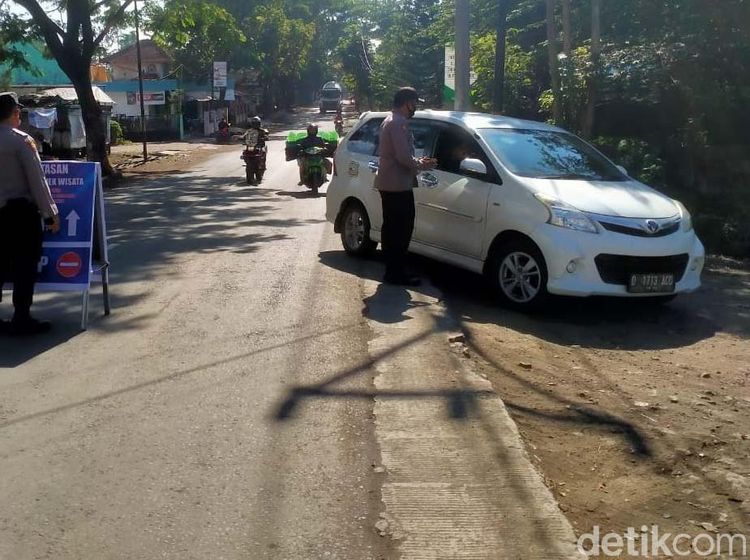 Polisi Terapkan Ganjil Genap di Wisata Cipanas