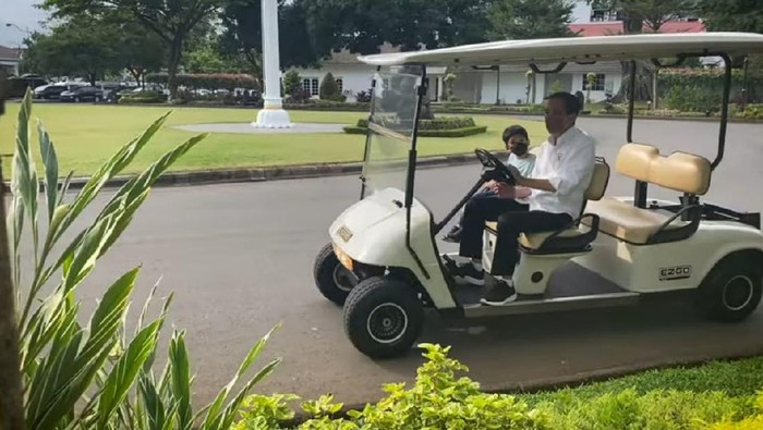Presiden Jokowi dan Jan Ethes Presiden Jokowi dan Jan Ethes
