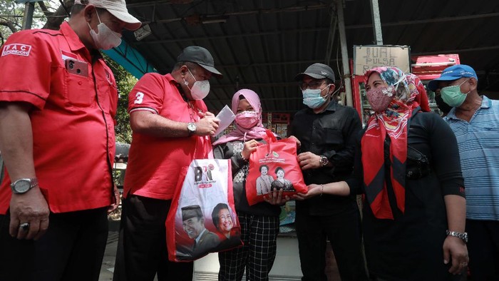 Rano Karno Temui Bocah SD Bernama Puan Maharani Anggota DPR RI Rano Karno kaget ada pelajar penerima beasiswa Program Indonesia Pintar (PIP) bernama Puan Maharani. Ia pun mengunjungi bocah SD tersebut.