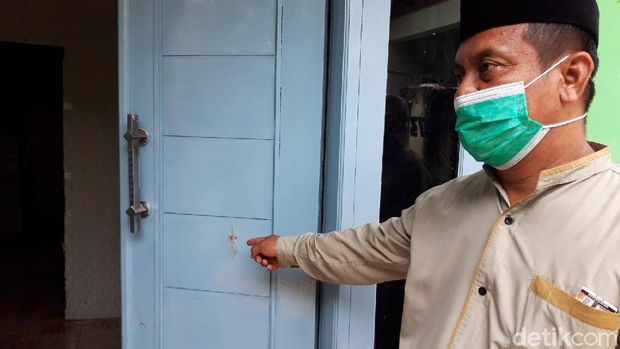 Rumah ketua majelis taklim yang tewas di tembak di Pinang, Tangerang Rumah ketua majelis taklim yang tewas di tembak di Pinang, Tangerang
