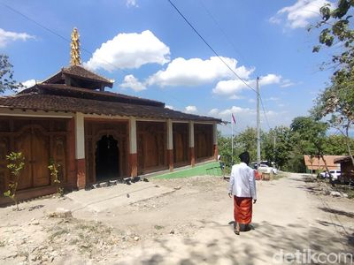 Wah! Ada Pondok Pesantren di Tengah Hutan