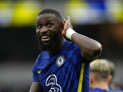 Antonio Rudiger pernah bekerja sama dengan Conte di musim 2017/2018 (AP)