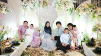 Jika tak ada aral-melintang, Aurel Hermansyah akan melahirkan Februari atau Maret tahun depan. Foto: Instagram