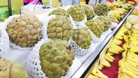 Sejumlah buah tropis Taiwan seperti srikaya dan jambu air dilarang masuk ke pasar-pasar China. Larangan tersebut membuat hubungan kedua pemerintahan bersitegang.